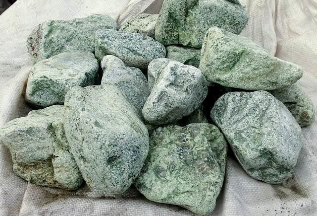 Камень жадеит и его свойства